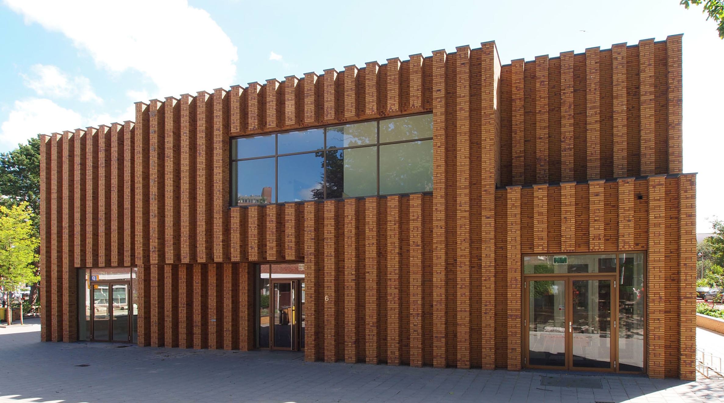 Wenn niederländische Architekten stimulierenden Klinkerbau zu einem