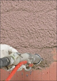 Neuer dämmender Unterputz (&lambda; = 0,05 W/mK) von SG Weber für monolithisches Mauerwerk