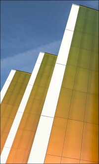 Rockpanel Chameleon: Neue changierende Farbspiele dank Kristalleffektschicht