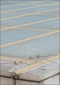 Triflex Glas Primer: Neue Grundierung für Glas bei z.B. undichten Glasdächern