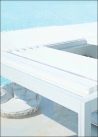 Skye: Neue Terrassenüberdachung mit rotier- und einziehbaren Aluminiumlamellen