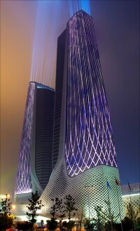 Lichtinszenierung des 68-stöckigen Jugendkulturzentrums in Nanjing für 114 Euro/Tag