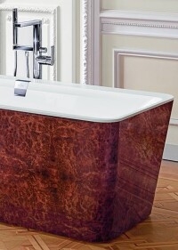Badewannen-Unikate von Villeroy & Boch dank von Hand aufgebrachter Echtholzfurniere