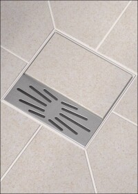 Duschboden mit eingedichteter Bodenablaufpumpe: Tub-Pump von Lux Elements