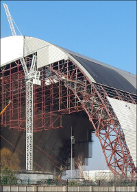 Jahrestage: Neue Edelstahl-Schutzhülle für den Tschernobyl-Reaktor