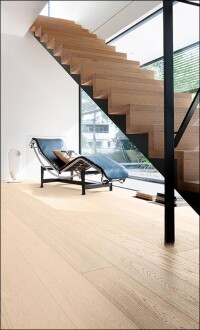 Holz pur in modernen Farben der Natur verspricht Haros neue Parkett Kollektion Puro