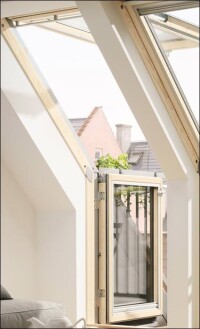 „Dachbalkon“ von Velux mit serienmäßig verbesserter Wärmedämmung