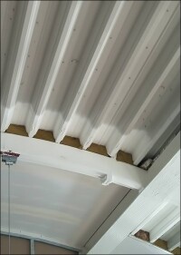 Brandschutz für Trapezprofildächer mit Miprotec-„Einmannplatten“