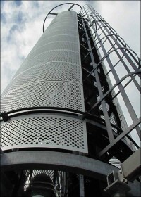 Schiedel ergänzt sein Edelstahlschornstein-Programm für industrielle Anwendungen