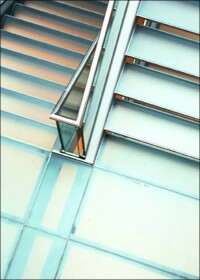 Sigla Walk: Begehbare Verglasungen nach DIN 18008-5 als Standardprodukt