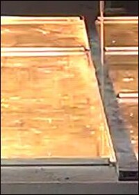 Reduzierter Strahlungsdurchgang bei Fassaden- und Dachverglasungen