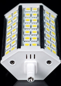 VDE und NDR warnen vor Stromschlag-Gefahr bei minderwertigen LED-Lampen