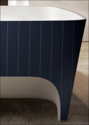 Wenn eine Badewanne Nadelstreifen trägt...