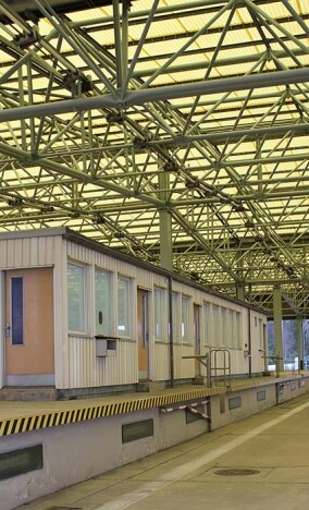 Sanierung eines Stücks innerdeutscher Geschichte mit PVC statt Polyester