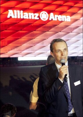 Herzog & de Meuron kuratiert die Lichtspiele der umgerüsteten Allianz Arena