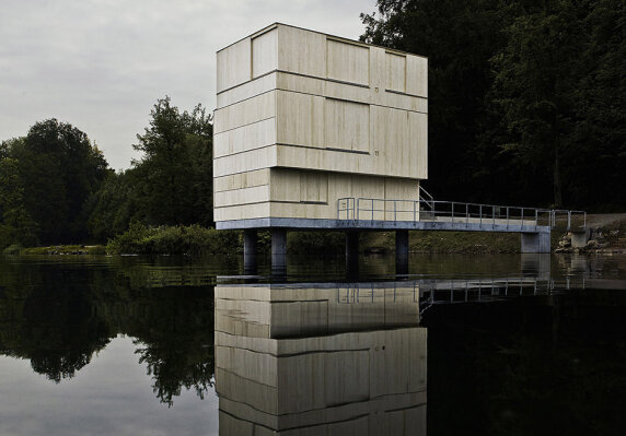 Zielturm Rotsee von Architekten ETH BSA SIA AG <br/> Foto: Valentin Jeck