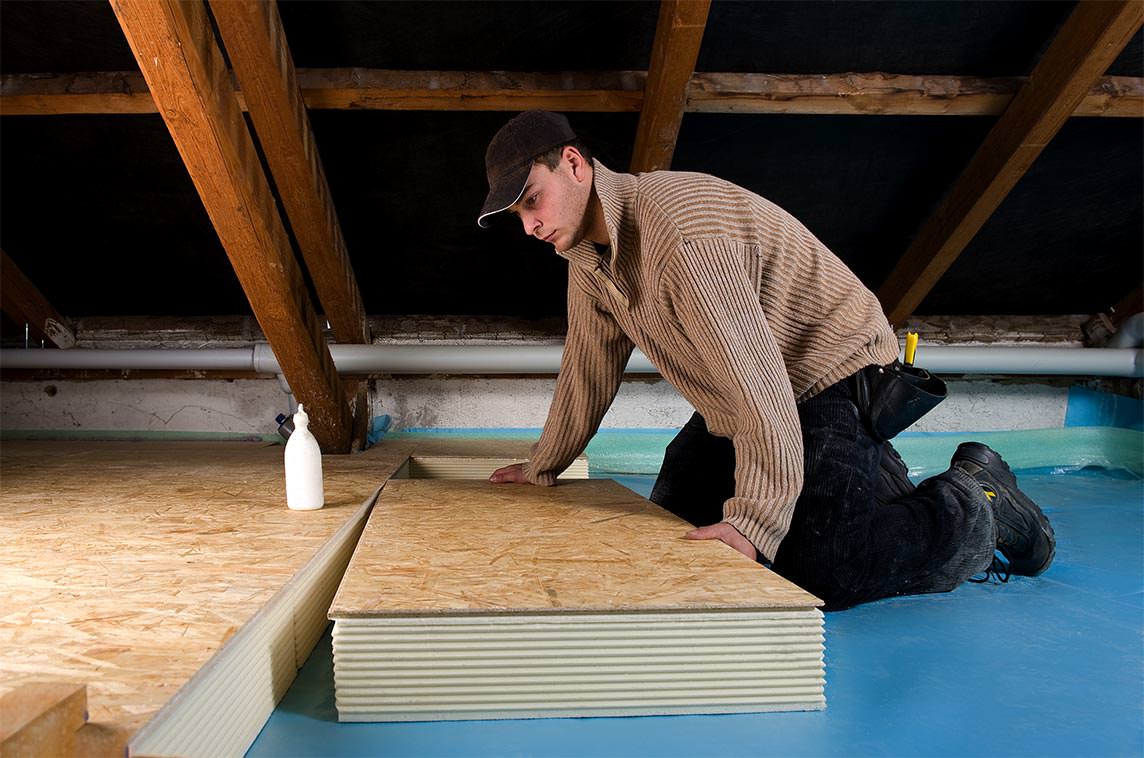 Dachbodendämmung aus Polyurethan-Hartschaum in vier Varianten