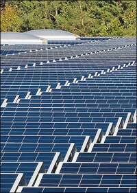 Modulunabhängige Unterkonstruktionen für PV-Anlagen auf Flachdächern