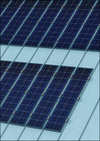 Wie Rheinzink PV-Module dezent in Stehfalzdeckungen integriert