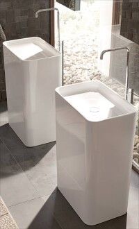 Skulptural: Neuer, freistehender Waschtisch BetteArt Monolith