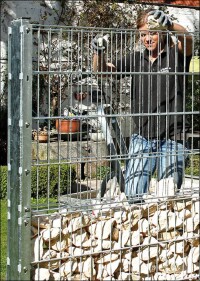 DIY-Zaungabione Step²: Schwergewichtiger Sicht- und Lärmschutz