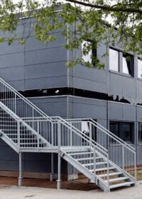 (Temporäre) Wohnunterkünfte in modularer Holzbauweise