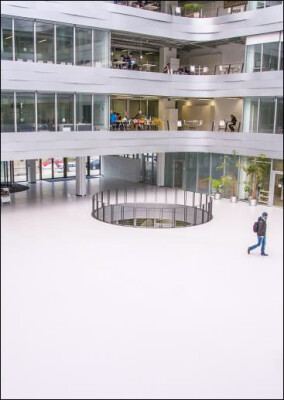 Saniertes Kollegiengebäude Mathematik des KIT erhält Deutschen Hochschulbaupreis 2016