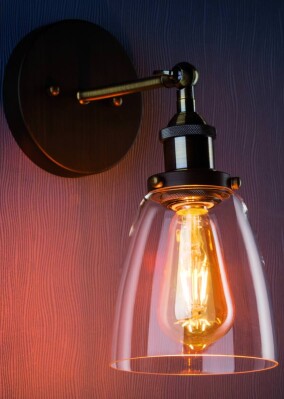 Vollglas-LED-Lampen im Retro-Look dank LED-Filamenten