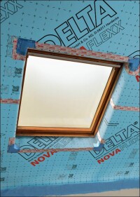 Dörken hat seine Dampfbremse Delta-Novaflexx mit variablem sd-Wert optimiert