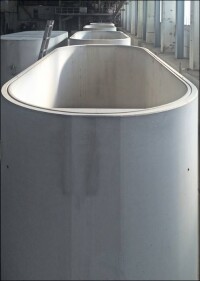 Oval: Neue Stahlbetonbehälter von Mall mit optimierter Geometrie