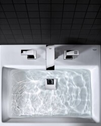 Bau, Euro, Cube: Grohe-eigene Keramiken für Grohe-eigene Armaturen