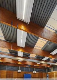 Deckenstrahlplatten von Zehnder mit optionalen Einbauleuchten erhalten KfW-Förderung
