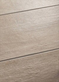 „Sägewerk“: Feinsteinzeugfliesen mit dem Charme frisch gesägter Bretter