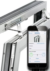 Siegenias Fenster- und Verriegelungsantrieb Drive axxent DK hört auch auf Smartphones