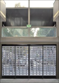 Hörmann-Kombination für einen barrierefreien Fluchtweg und sicheren Nachtabschluss