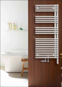 Zehnder Forma Asym: Badheizkörper mit Mittelanschluss für den Mixbetrieb