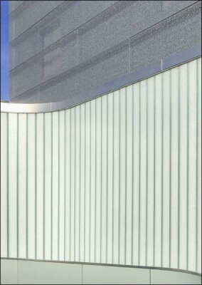 Gebäude der Visuellen Künste an der Uni von Iowa mit TWD aus Deutschland