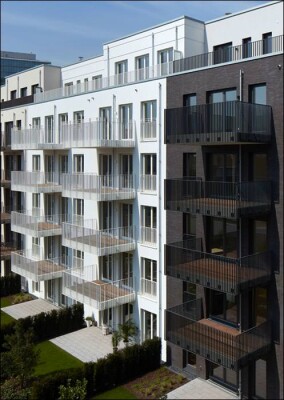 Wie drei Klinkerriemchen-Sortierungen hochwertige Wohnbebauung in Düsseldorf städtebaulich erden