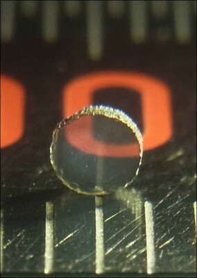 Aus der Forschung: transparente Keramik mit Hilfe von 15,6 Gigapascal und 1.800°C