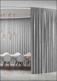 Création Baumann erweitert mit dem „Schallvorhang“ Acoustic Divider Vario seine Akustikkollektion