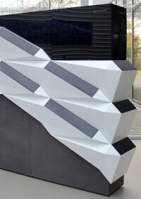 SOLAR.shell: HTWK Leipzig entwickelt effiziente, dreidimensional gefaltete Design-Solarfassade