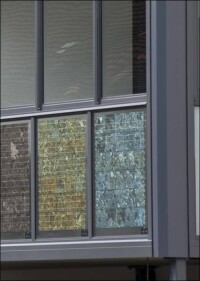 Balkon-Brüstungen mit integrierter Stromerzeugung