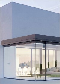 Neues Terrassendach von Solarlux schafft die Horizontalisierung der Schräge