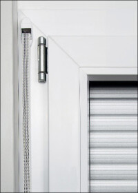 Ausgezeichnet: Motorisierter Rollladen trifft auf Notfallbedienung per Rollladengurt