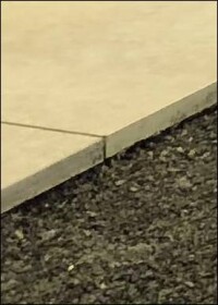 Sopros neue Pflasterfuge Solitär F20 erlaubt feste Verfugung bei ungebundener Verlegung