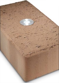 Neues Design für LED-Pflasterziegel von Wienerberger