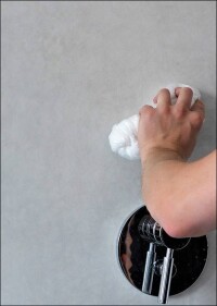 Kalkputz statt Fliesen im Bad