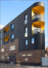 Nur wenig mehr Umsatz 2020 im VHF-Markt