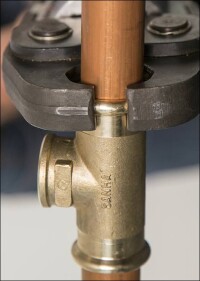 Mit bleifreier Trinkwasserinstallation aus dem Schneider