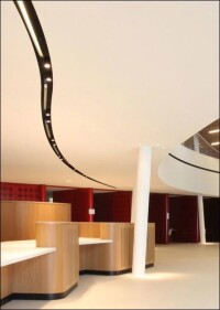 Neue OWAplan-Varianten für fugenlose Akustikdecken mit einem Schallabsorptionsgrad bis 0,90